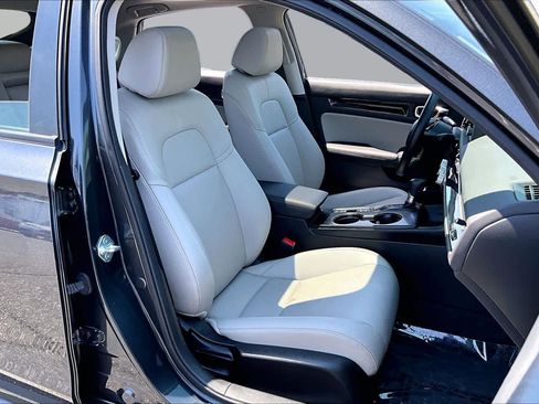 Used 2024 Honda Civic EX-L image 9