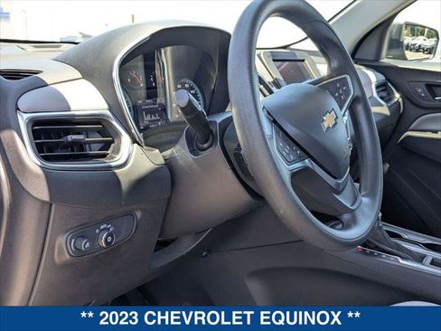 Used 2023 Chevrolet Equinox LS FWD image 12