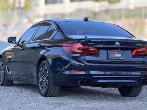 Used 2017 BMW 540i xDrive image 8