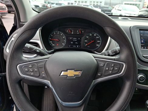 Used 2022 Chevrolet Equinox LS image 20
