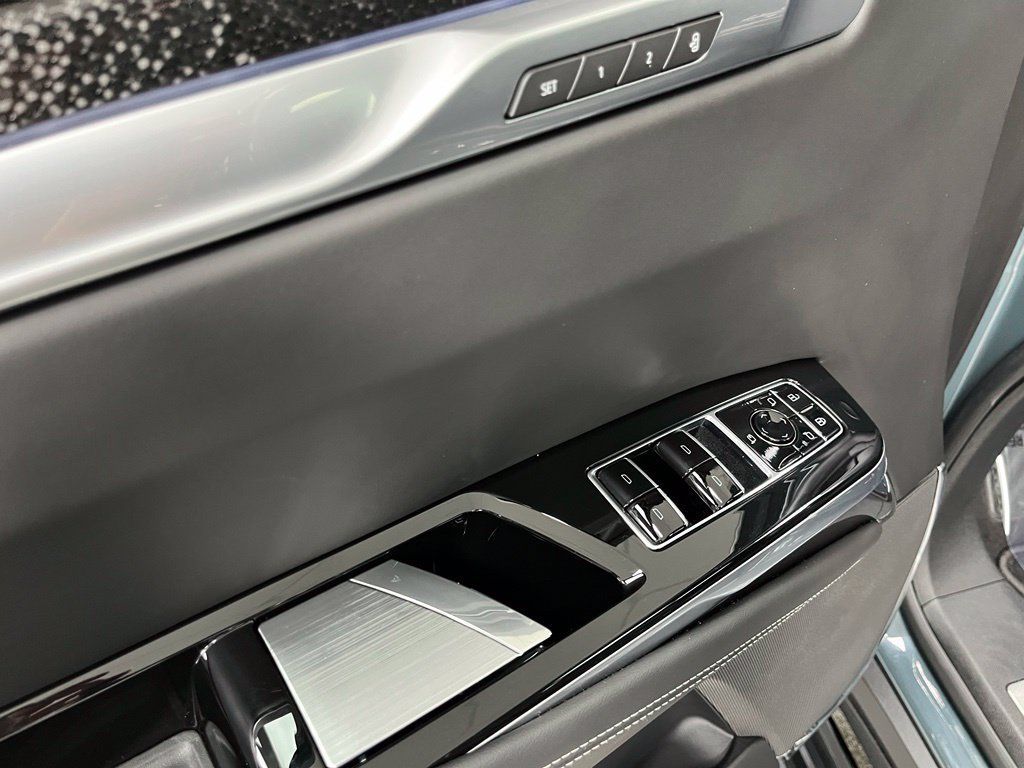 Used 2026 Cadillac Escalade V AWD/4WD image 41