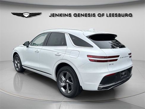 New 2026 Genesis GV70 2.5T Select image 8