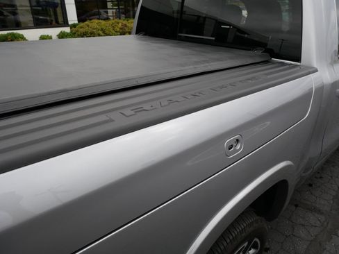 Used 2025 RAM 1500 Limited AWD/4WD image 10