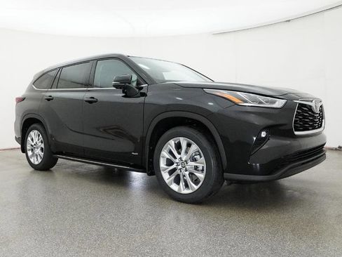 New 2026 Toyota Highlander Limited image 81