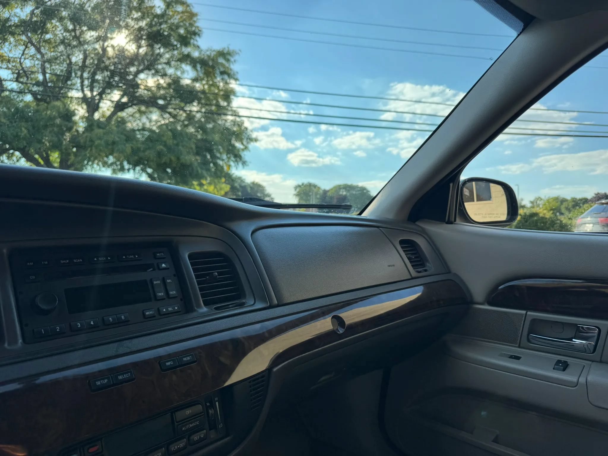 Used 2010 Mercury Grand Marquis LS RWD image 19