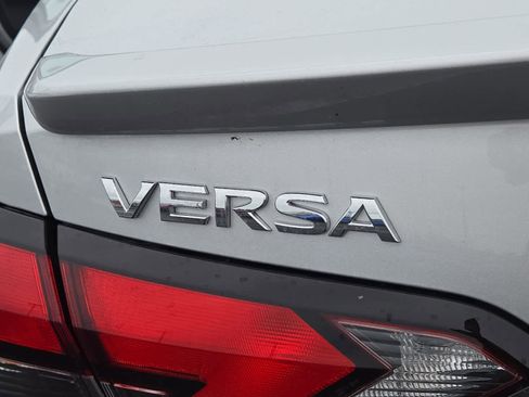 New 2025 Nissan Versa SR w/ Trunk Package image 18