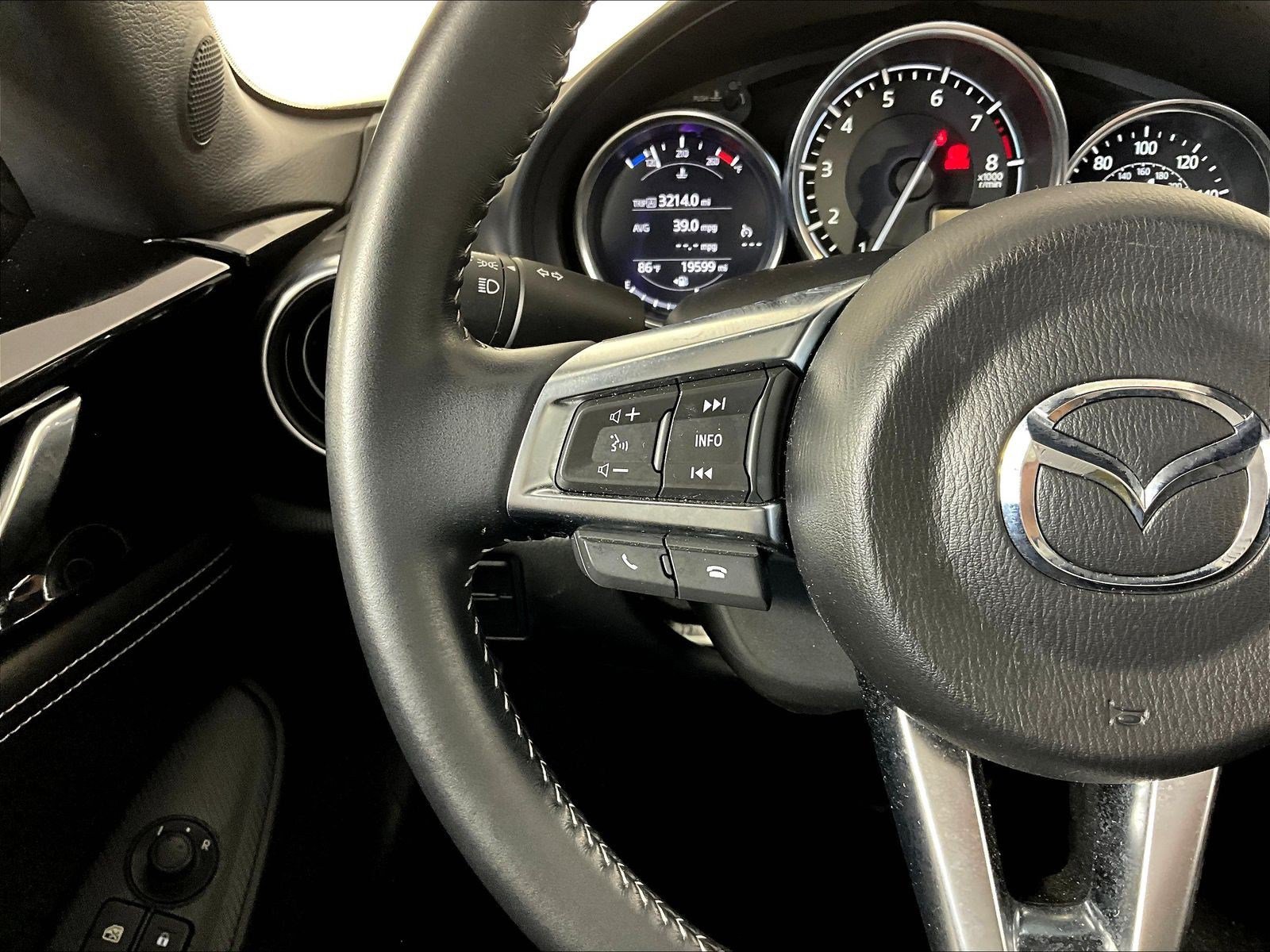 Used 2023 MAZDA MX-5 Miata Grand Touring RWD image 8