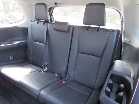 Used 2024 Toyota Grand Highlander Limited image 16