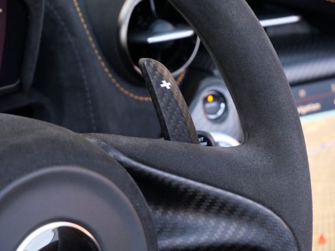 Used 2023 McLaren 720S Performance image 12