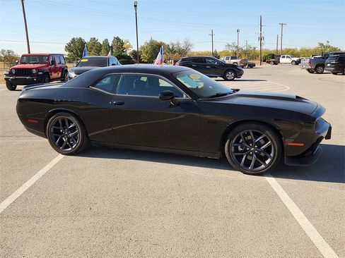 Used 2023 Dodge Challenger R/T w/ Blacktop Package image 5