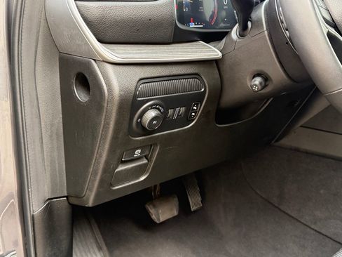 Used 2024 Jeep Wagoneer L Series II w/ Flexible Seating Group image 26