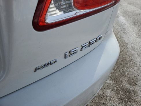 Used 2010 Lexus IS 250 250 image 9