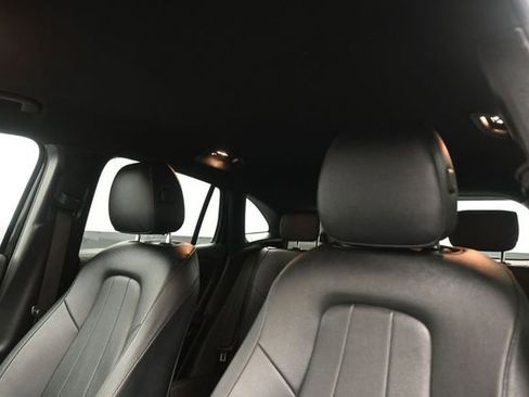 Certified 2025 Mercedes-Benz GLA 250 image 2