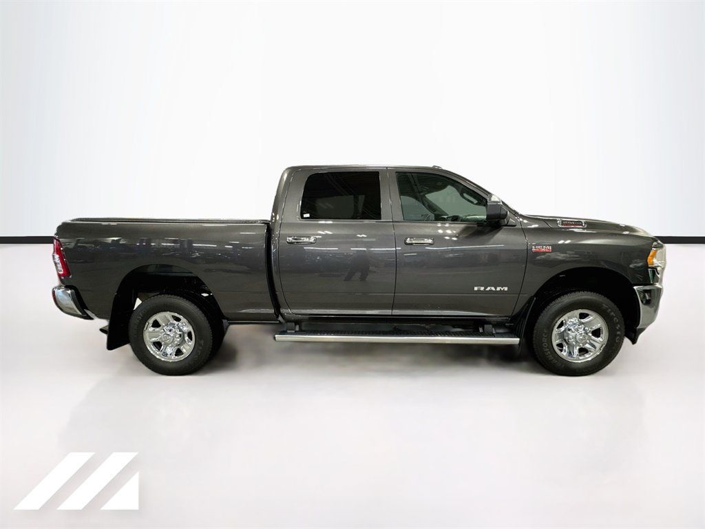 Used 2022 RAM 2500 Tradesman w/ Chrome Appearance Group AWD/4WD image 4
