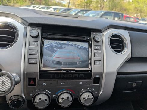 Used 2019 Toyota Tundra SR5 AWD/4WD image 25