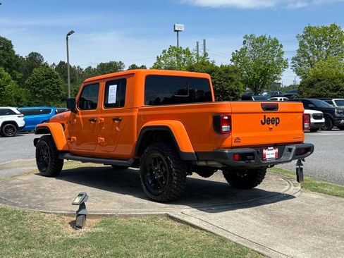 Used 2025 Jeep Gladiator Sport AWD/4WD image 5