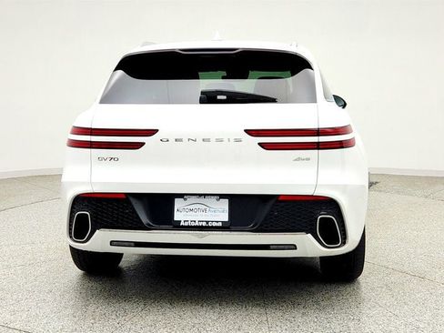 Used 2025 Genesis GV70 2.5T AWD/4WD image 6