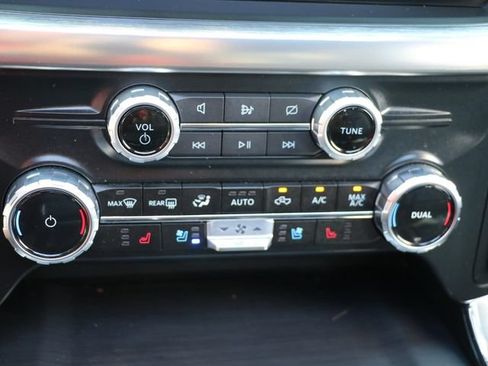 Used 2023 Ford F150 Lariat w/ Equipment Group 502A High AWD/4WD image 24