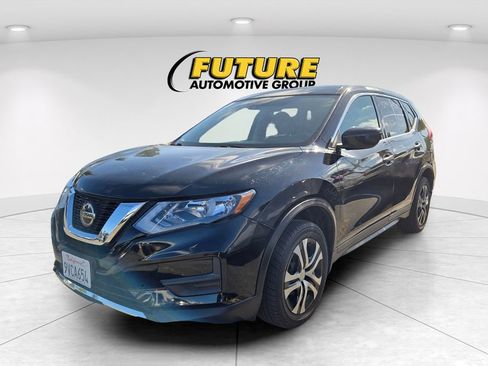 Used 2020 Nissan Rogue S FWD image 3