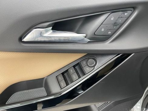 New 2025 Chevrolet Equinox ACTIV w/ Safety and Technology Package image 10