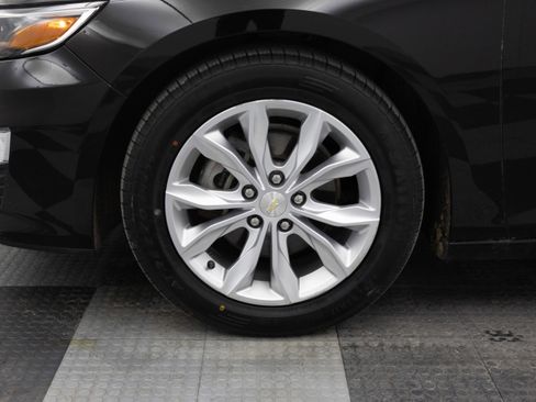 Used 2021 Chevrolet Malibu LT image 16