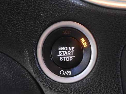 Used 2020 Dodge Charger Scat Pack image 25