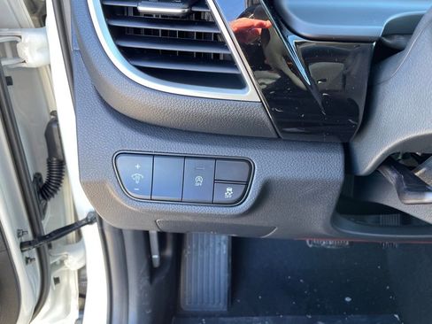 New 2026 Kia Seltos S image 12