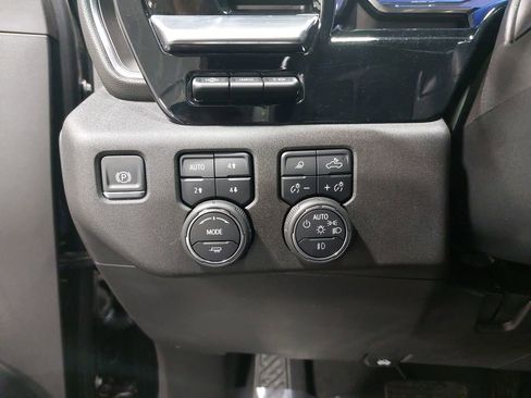 Used 2024 Chevrolet Silverado 3500 High Country w/ High Country Premium Package image 26