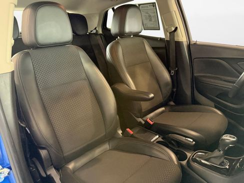 Used 2018 Buick Encore Preferred AWD/4WD image 9