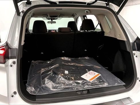 New 2025 Nissan Rogue SV image 36