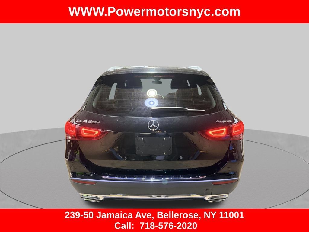 Used 2021 Mercedes-Benz GLA 250 4MATIC w/ Premium Package image 5