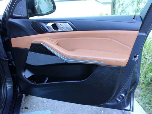 Used 2020 BMW X7 xDrive40i w/ Premium Package image 24