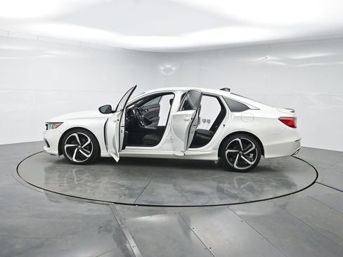 Used 2022 Honda Accord Sport image 43