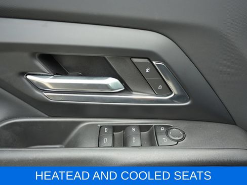 Used 2026 Chevrolet Silverado EV LT AWD/4WD image 19