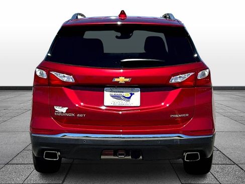 Used 2020 Chevrolet Equinox Premier w/ LPO, Floor Liner Package image 4