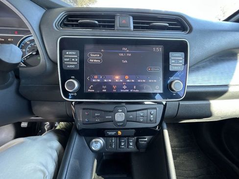 Used 2020 Nissan Leaf SV w/ SV All Weather Package image 17