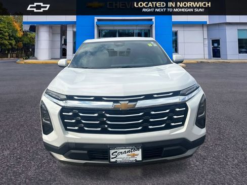 Certified 2026 Chevrolet Equinox LT w/ Convenience Package II AWD/4WD image 2