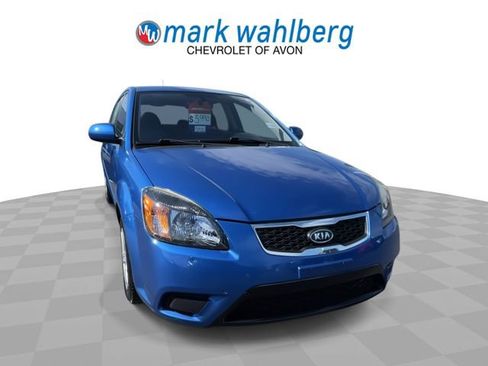 Used 2010 Kia Rio5 FWD image 2