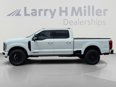 Used 2026 Ford F250 Platinum AWD/4WD image 2