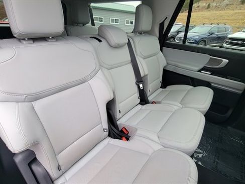 Used 2025 Ford Expedition Max Platinum image 65
