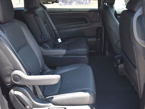 Used 2024 Honda Odyssey Sport image 16