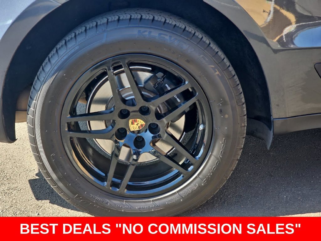 Used 2021 Porsche Macan w/ Premium Package AWD/4WD image 38