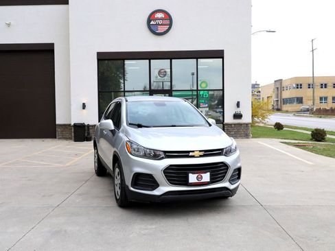 Used 2017 Chevrolet Trax LS image 1