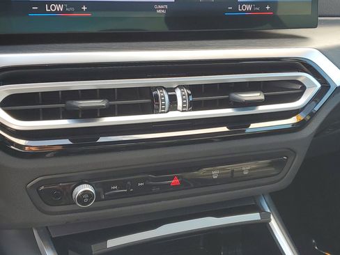 Used 2024 BMW 330i 330i w/ Convenience Package image 23