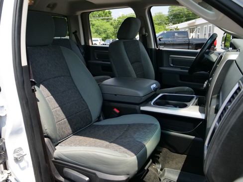 Used 2015 RAM 1500 Big Horn AWD/4WD image 30