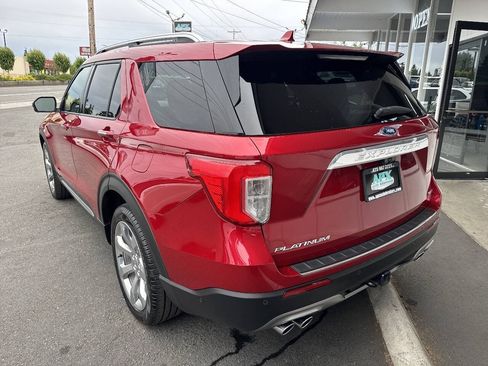 Used 2020 Ford Explorer Platinum w/ Premium Technology Package AWD/4WD image 4