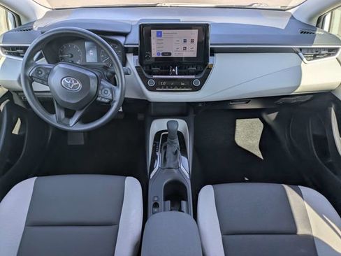 Used 2025 Toyota Corolla LE image 14