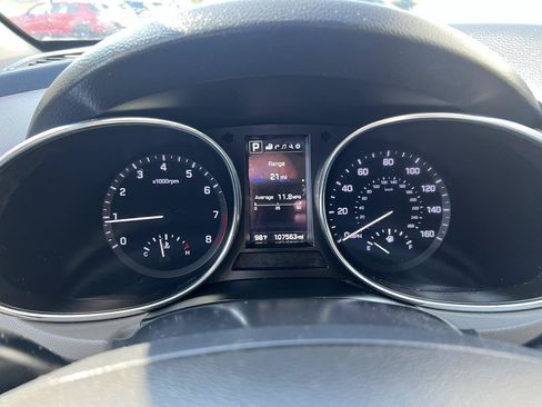 Used 2018 Hyundai Santa Fe Sport w/ 2.4L Tech Package 04 AWD/4WD image 19