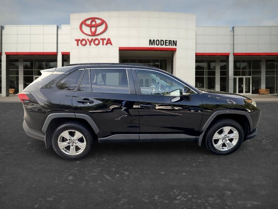Used 2020 Toyota RAV4 XLE w/ Convenience Package AWD/4WD image 13