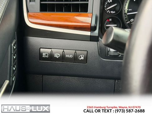 Used 2018 Lexus LX 570 4WD w/ Luxury Package image 36